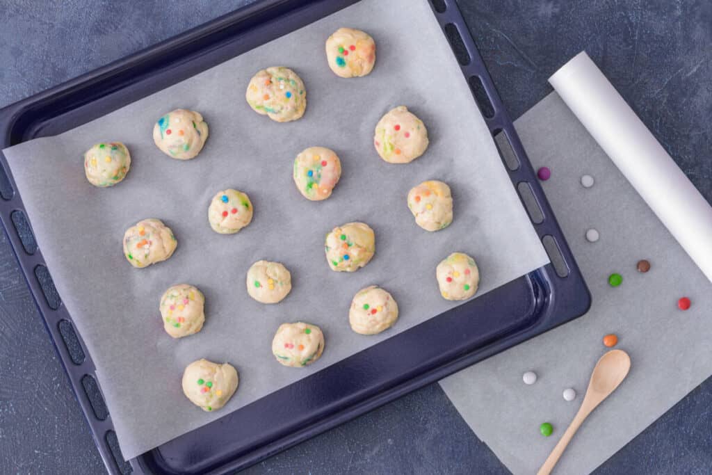 Raw sugar cookies with M&Ms
