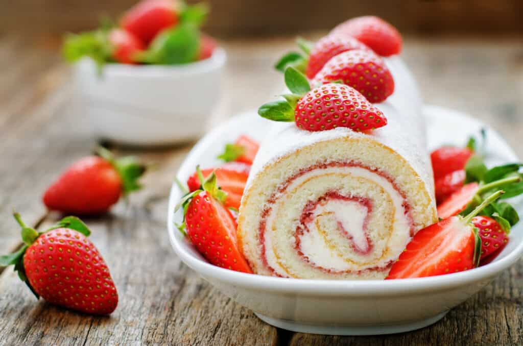 Strawberry cream cheese roll with fresh strawberries